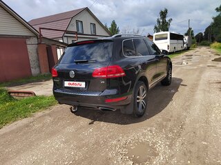 2013 Volkswagen Touareg II, чёрный, 2000000 рублей, вид 3