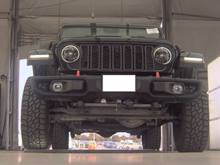 2024 Jeep Gladiator II (JT) Рестайлинг, чёрный, 5650000 рублей, вид 3