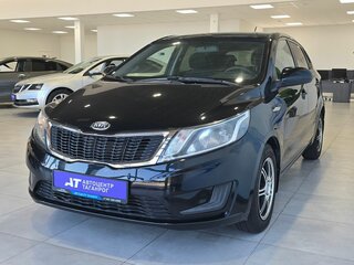 2013 Kia Rio III, чёрный, 999000 рублей, вид 3