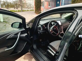 2012 Opel Astra J Рестайлинг, чёрный, 739000 рублей, вид 3