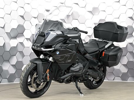 2025 BMW R 1300 RT, чёрный, 2977000 рублей, вид 2