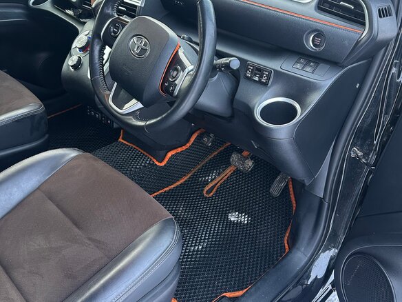 2019 Toyota Sienta II Рестайлинг, чёрный, 1500000 рублей - вид 4