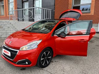 2017 Peugeot 208 I Рестайлинг, оранжевый, 1200000 рублей, вид 2