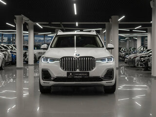2020 BMW X7 30d I (G07), белый, 9700000 рублей, вид 3