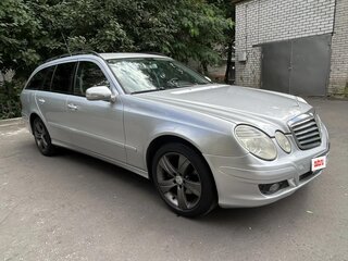 2008 Mercedes-Benz E-Класс 200 III (W211, S211) Рестайлинг, серебристый, 980000 рублей, вид 3