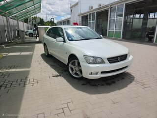 2001 Toyota Altezza, белый, 499000 рублей, вид 1