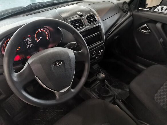 2026 Lada (ВАЗ) Granta I Рестайлинг, белый, 1012000 рублей - вид 4