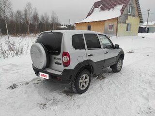 2011 Chevrolet Niva I Рестайлинг, серый, 380000 рублей, вид 2