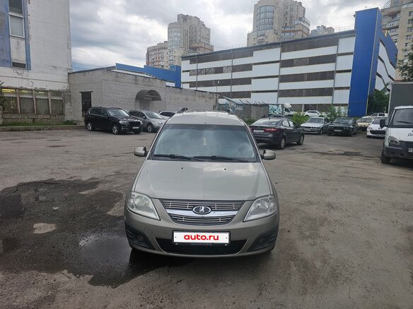 2015 Lada (ВАЗ) Largus I, бежевый