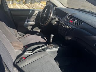 2007 Mitsubishi Lancer IX Рестайлинг, серебристый, 305000 рублей, вид 5