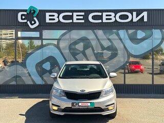 2017 Kia Rio III Рестайлинг, серебристый, 1075000 рублей, вид 5