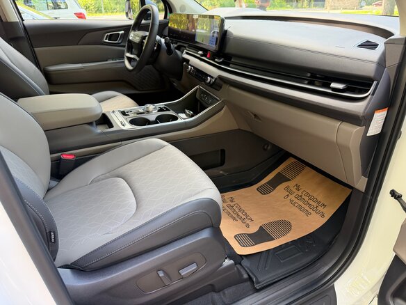 2025 Kia Carnival IV Рестайлинг, белый, 5800000 рублей - вид 29
