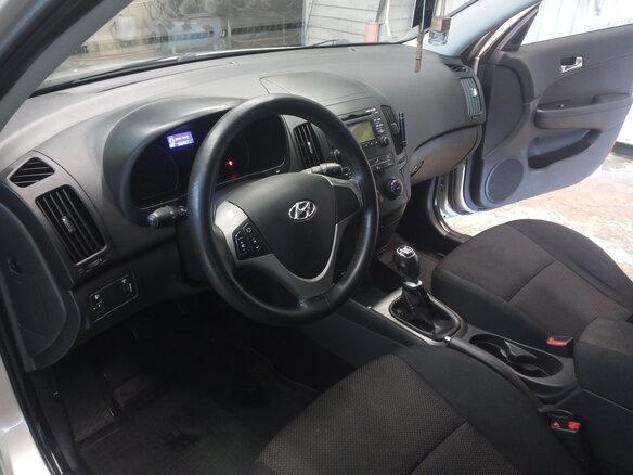 2011 Hyundai i30 I Рестайлинг, бежевый, 730000 рублей - вид 10