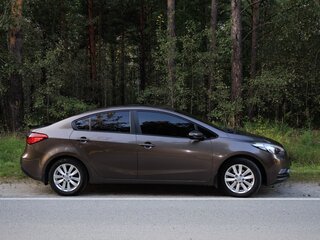 2013 Kia Cerato III, бежевый, 1100000 рублей, вид 2