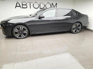 2025 BMW 7 серии 760i xDrive VII (G70), чёрный, 27000000 рублей, вид 2