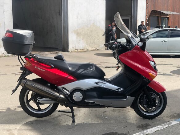 2009 Yamaha TMAX, красный, 395000 рублей