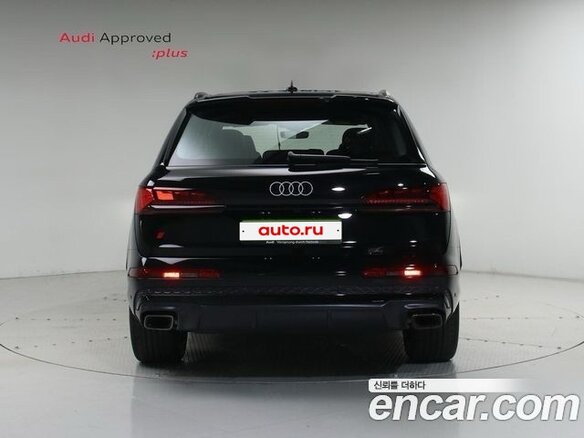 2024 Audi Q7 55 TFSI II (4M) Рестайлинг 2, чёрный, 10390000 рублей - вид 2