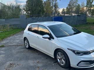 2021 Volkswagen Golf VIII, белый, 1750000 рублей, вид 2