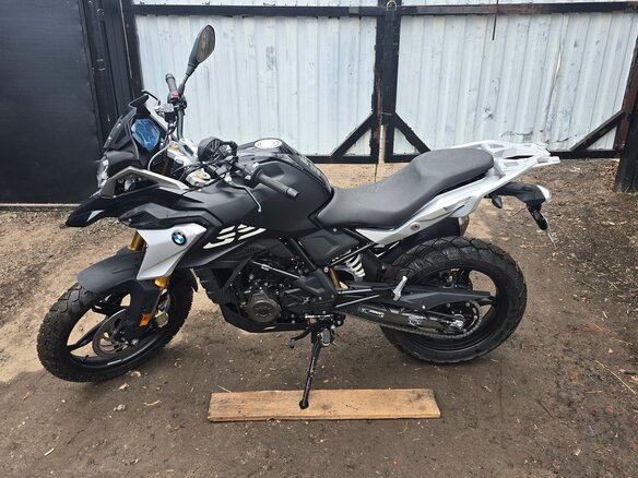 2025 BMW G 310 GS, чёрный, 740000 рублей - вид 2