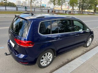 2017 Volkswagen Touran II, синий, 1679000 рублей, вид 3
