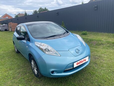 2016 Nissan Leaf 30kWh I (ZE0/AZE0), синий, 850000 рублей, вид 2