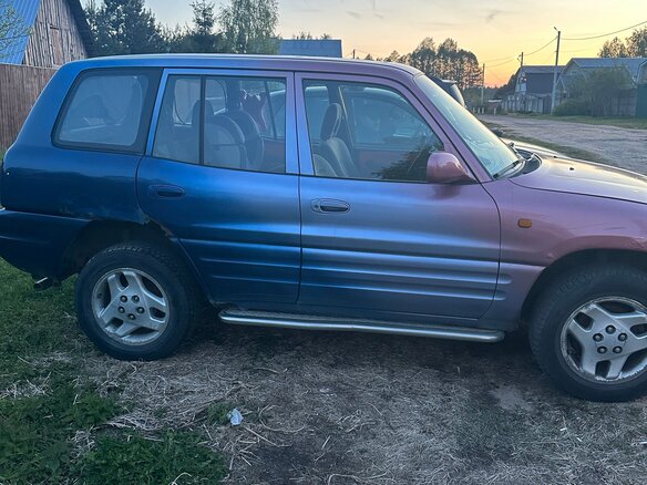 1998 Toyota RAV4 I (XA10), фиолетовый, 350000 рублей - вид 1
