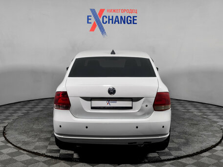 2014 Volkswagen Polo V, белый, 639000 рублей, вид 4