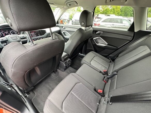 2022 Audi Q3 35 TFSI II (F3), оранжевый, 2790000 рублей - вид 18