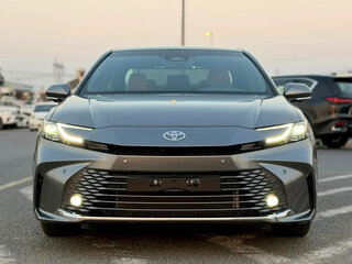 2026 Toyota Camry IX (XV80), серебристый, 3950000 рублей, вид 3