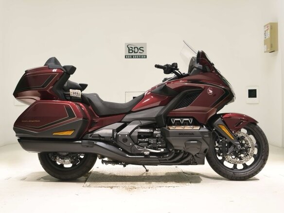 2025 Honda GL 1800 Gold Wing, коричневый, 2945000 рублей - вид 1