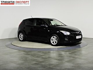 2011 Hyundai i30 I Рестайлинг, чёрный, 697000 рублей, вид 3