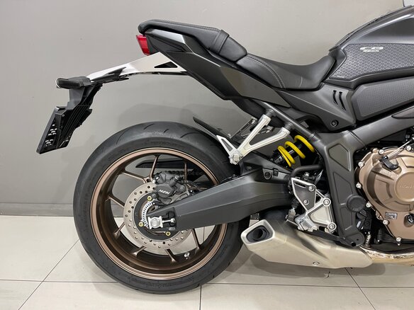 2022 Honda CB 650R, чёрный, 880000 рублей - вид 19