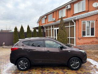 2014 Hyundai ix35 I Рестайлинг, коричневый, 1550000 рублей, вид 2