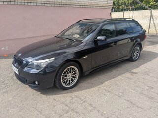 2009 BMW 5 серии 530d V (E60/E61) Рестайлинг, чёрный, 2000000 рублей, вид 1