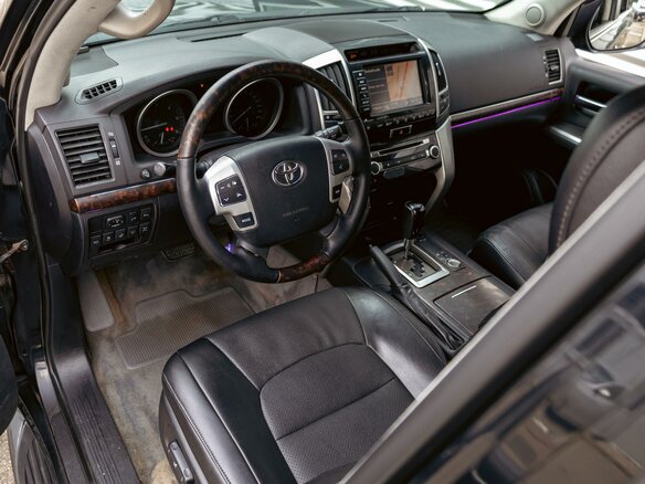 2012 Toyota Land Cruiser 200 Series, чёрный - вид 12