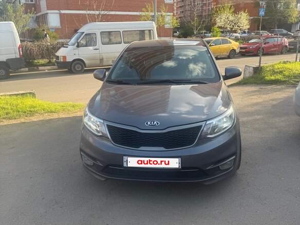 2016 Kia Rio III Рестайлинг, серый, 1350000 рублей - вид 1