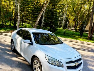 2012 Chevrolet Malibu VIII, белый, 1100000 рублей, вид 1