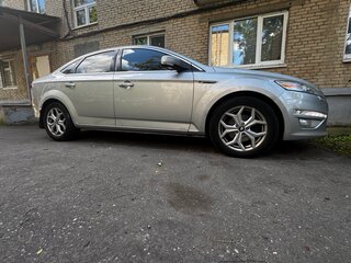 2012 Ford Mondeo IV Рестайлинг, серебристый, 770000 рублей, вид 2