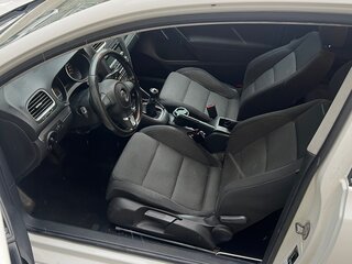 2011 Volkswagen Golf VI, белый, 720000 рублей, вид 5