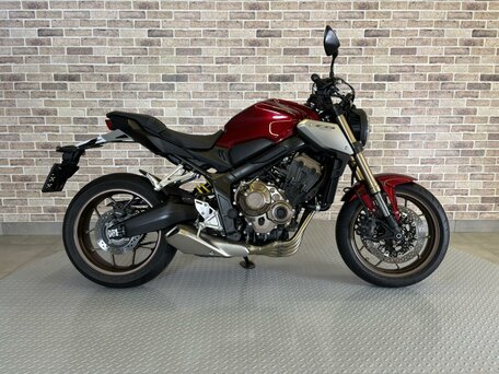 2022 Honda CB 650R, красный, 1068000 рублей, вид 1