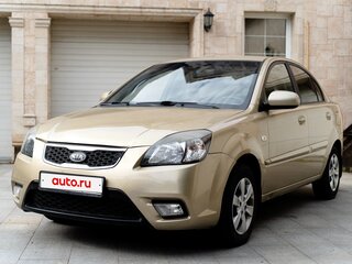 2010 Kia Rio II Рестайлинг, бежевый, 400000 рублей, вид 1