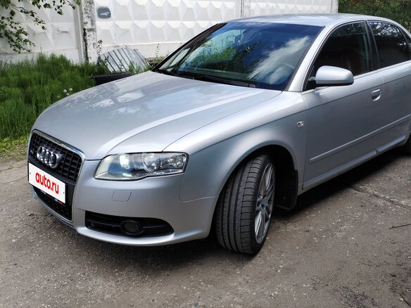 2007 Audi A4 III (B7), серебристый