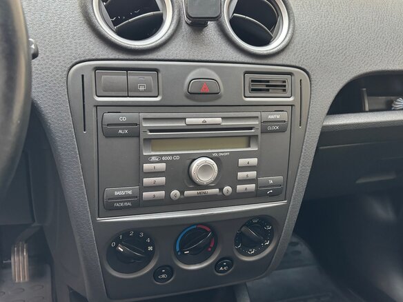 2008 Ford Fusion I Рестайлинг, чёрный, 500000 рублей - вид 11