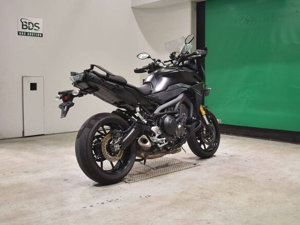 2017 Yamaha MT-09 Tracer (FJ-09), чёрный, 729000 рублей - вид 7