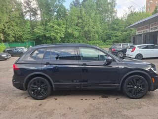 2021 Volkswagen Tiguan Allspace II, чёрный, 2600000 рублей, вид 2
