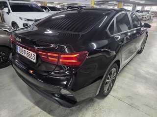2023 Kia K3 II Рестайлинг, чёрный, 1694000 рублей, вид 4