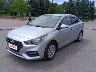 2018 Hyundai Solaris II, серебристый, 1299000 рублей, вид 1