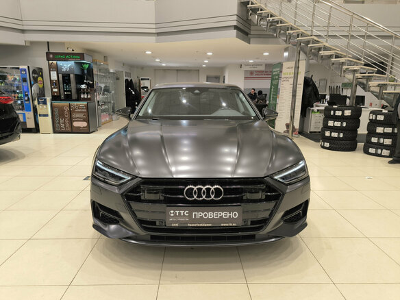 2020 Audi A7 55 TFSI e II (4K), серый, 4250000 рублей - вид 1