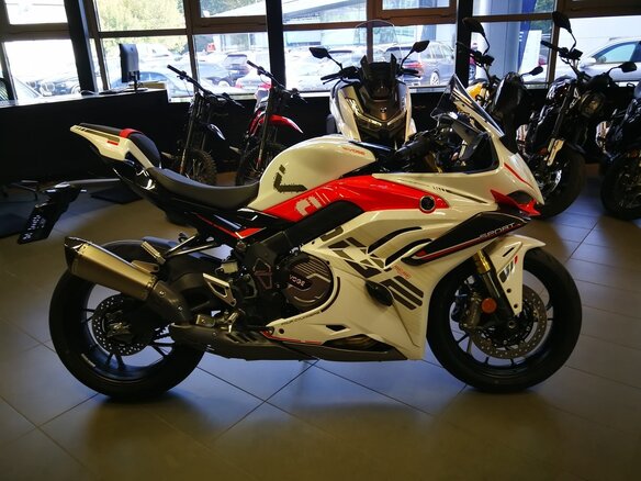 2026 Voge RR660S, белый, 794000 рублей - вид 2