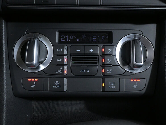 2013 Audi Q3 I (8U), синий, 2050000 рублей - вид 12